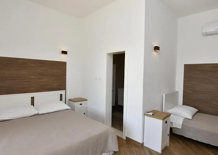 Hilltop View - By Guide Villa *