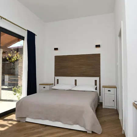 Hilltop View - By Guide 빌라 *