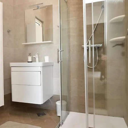 빌라 Hilltop View - By Guide *