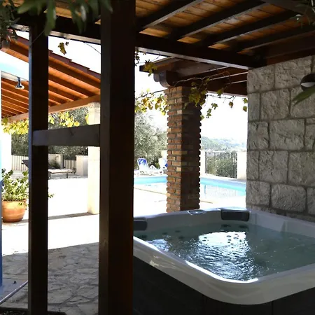 Hilltop View - By Guide 빌라