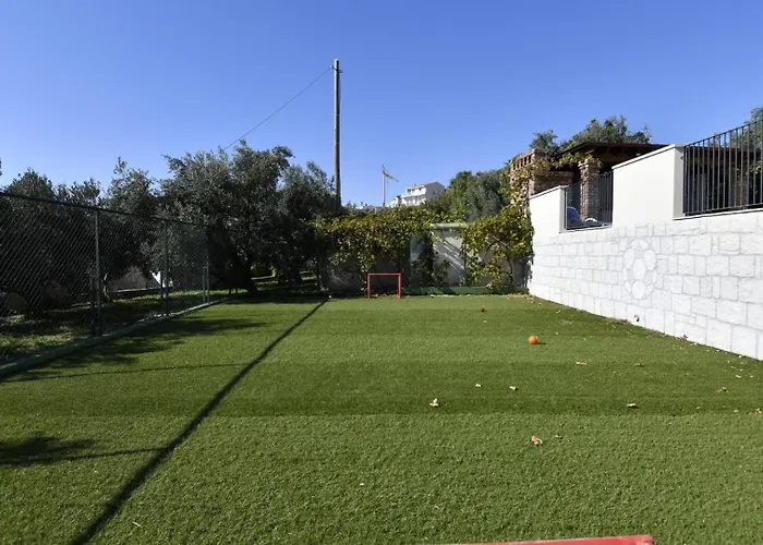 Hilltop View - By Guide